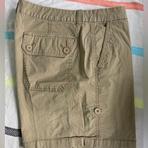 Liz Claiborne Women’s Tan Casual Shorts